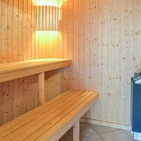 Дом отдыха Stunning In W/ Sauna And 3 Bedrooms Ansager